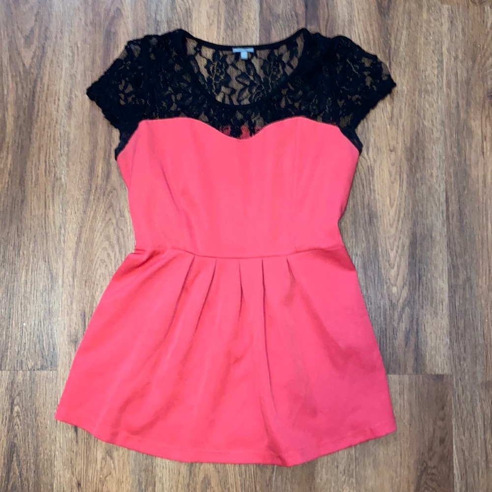 Pink and black top